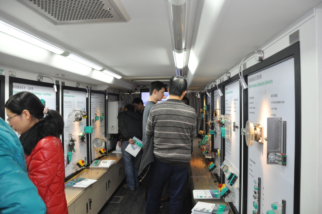 倍加福携多款传感器探访乐动网页登录公司-3.jpg